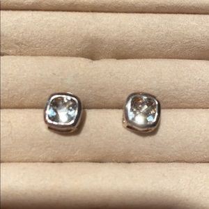 🎃6x6mm genuine Aquamarine earrings.